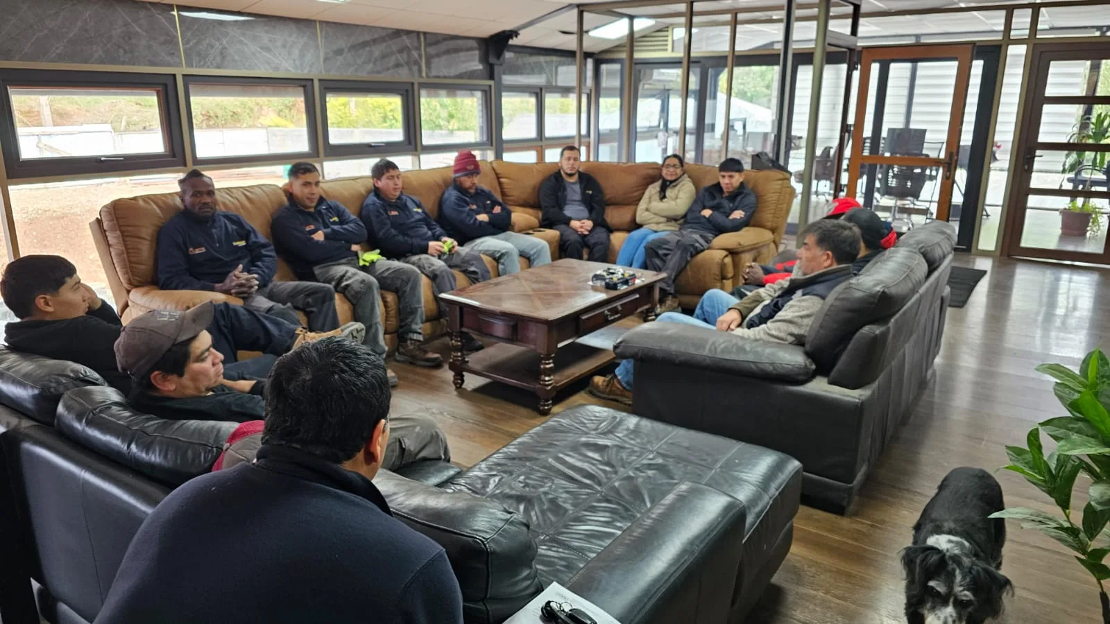 Línea de producción de ventanas de PVC con perfiles WinHouse en Activa Temuco